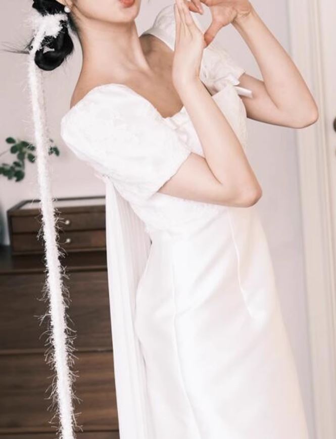퍼프소매 스퀘어넥 스몰웨딩 셀프웨딩 2부 이브닝 촬영 웨딩드레스 - 상세 이미지 3
