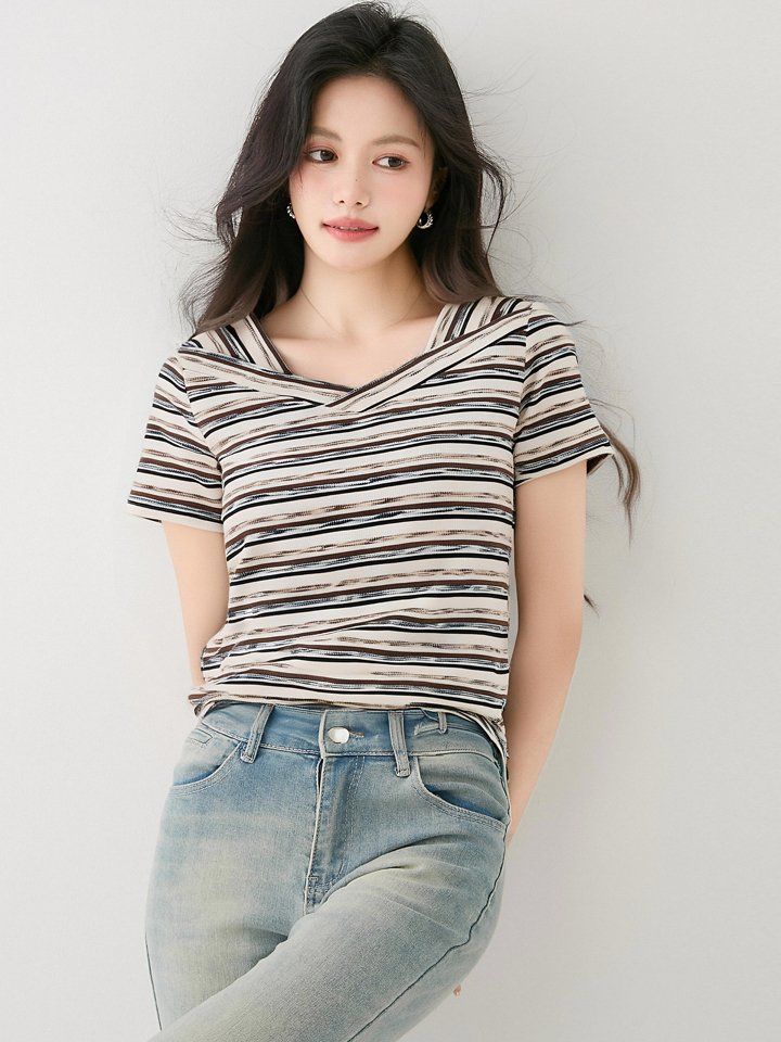 봄 여름 여성 브이넥 스트라이프티셔츠 반팔 슬림핏 데일리룩 캐주얼 면티 오프숄더 - 상세 이미지 3