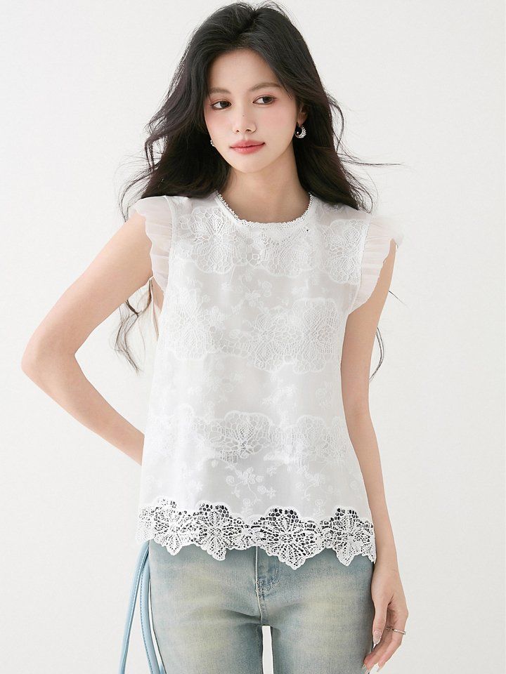봄 여름 여성 라운드넥 민소매블라우스 레이스 프릴 루즈핏 펀칭 데일리룩 나시 면티 - 상세 이미지 3
