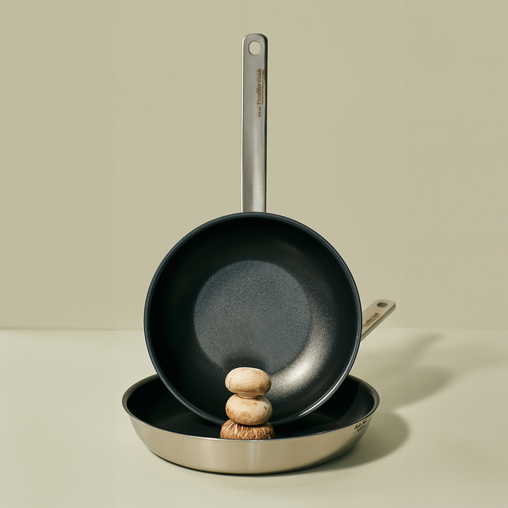 롤스보일 엑스칼리버 스텐 코팅팬 2종 실속세트 / 28cm 후라이팬+24cm 궁중팬 / 포토리뷰 - 메인 이미지