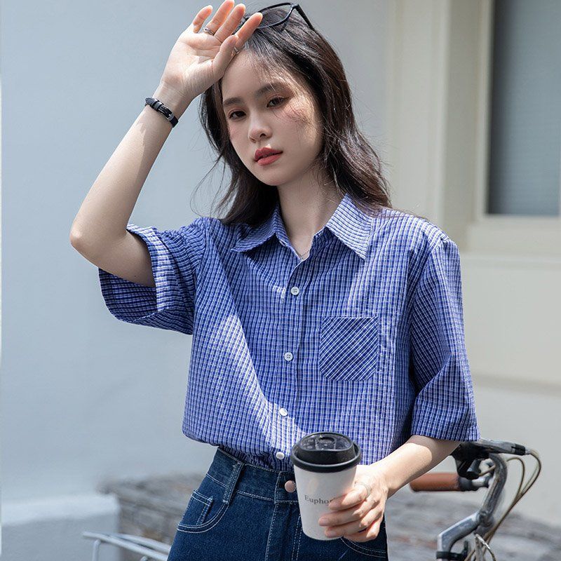 여성체크셔츠 브이넥 반팔 슬림핏 봄 여름 데일리룩 캐주얼 남방 포켓 면블라우스 - 상세 이미지 2