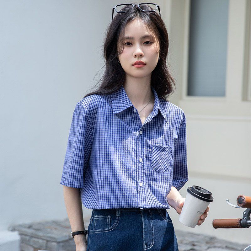 여성체크셔츠 브이넥 반팔 슬림핏 봄 여름 데일리룩 캐주얼 남방 포켓 면블라우스 - 상세 이미지 3