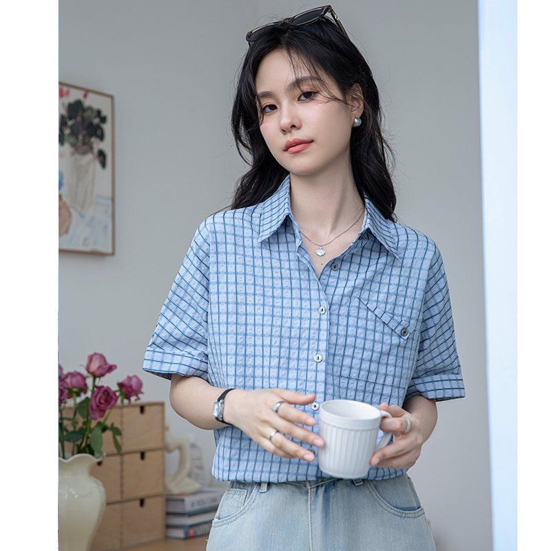 봄 여름 여성 체크셔츠 브이넥 반팔블라우스 슬림핏 데일리룩 캐주얼 남방 - 상품 이미지