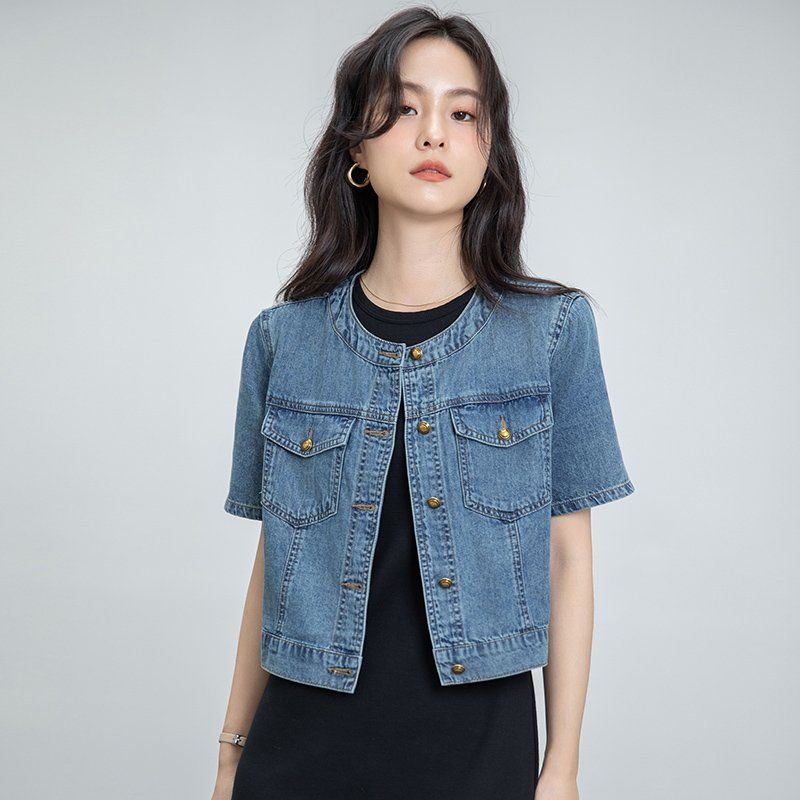 봄 여름 여성 라운드넥 크롭자켓 반팔 슬림핏 데님 데일리룩 캐주얼 청자켓 투포켓 - 상품 이미지
