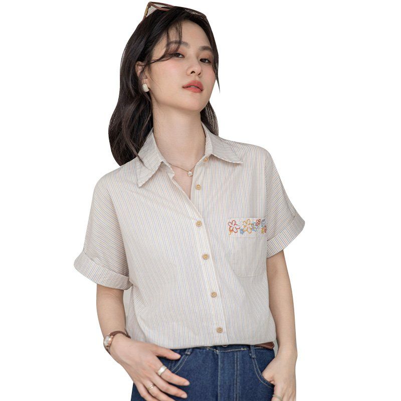 봄 여름 여성 브이넥 스트라이프셔츠 반팔 루즈핏 포켓자수 데일리룩 면블라우스 - 상세 이미지 5