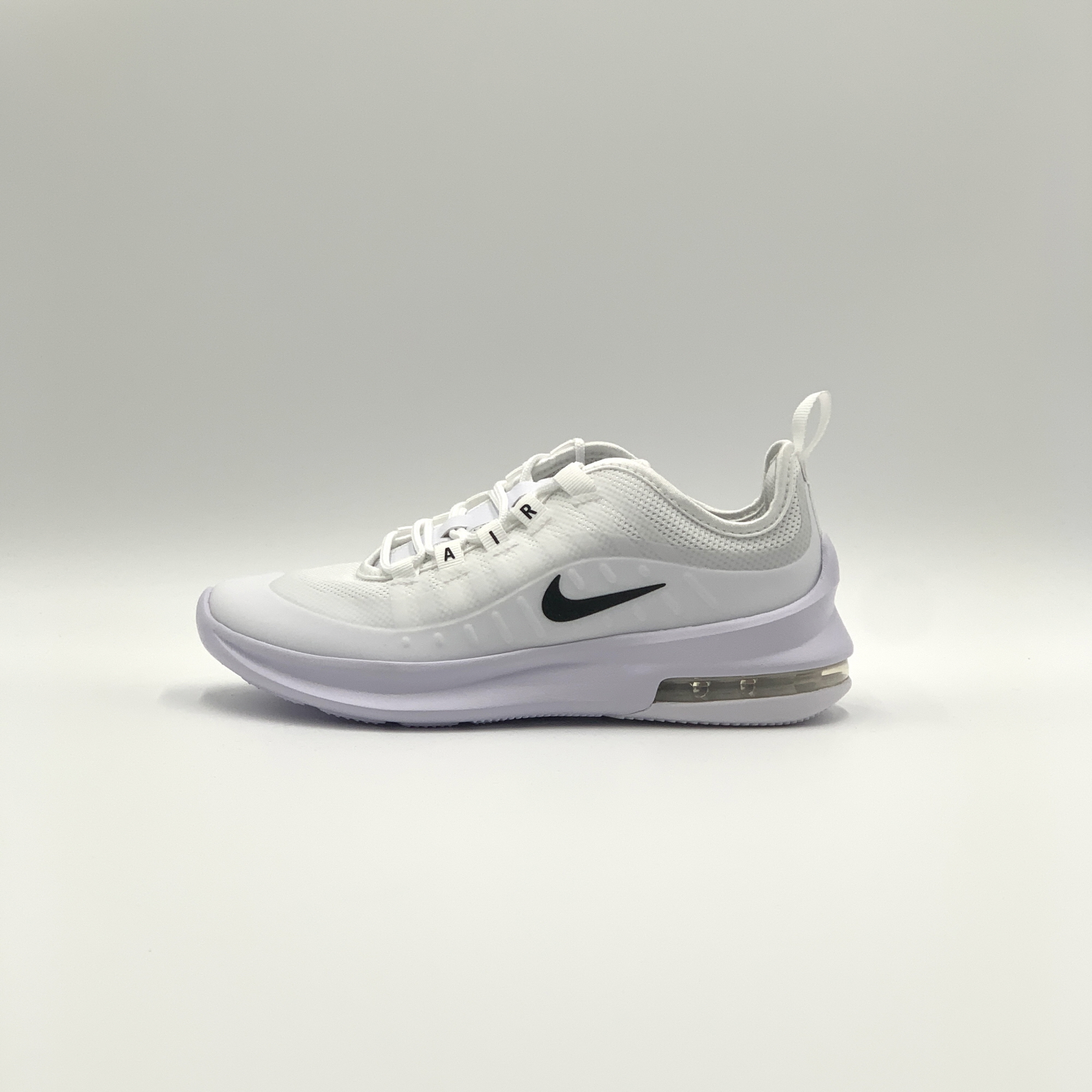 [국내매장판] 나이키 에어맥스 엑시스 발편한 신발 런닝화 헬스화 헬스장 커플 운동화 화이트(GS), 225