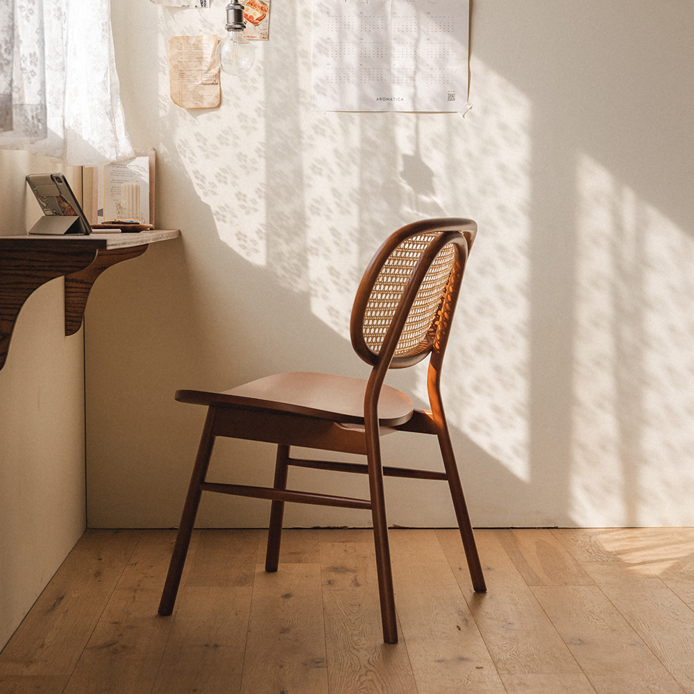 번드 비스트로 라탄 원목 식탁 의자 월넛