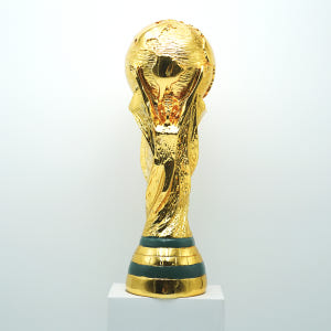 공간녹백 축구 트로피 카타르 발롱도르 우승컵 모형 27CM 실사용 후기 | 효과 있을까? - 상품 이미지 1
