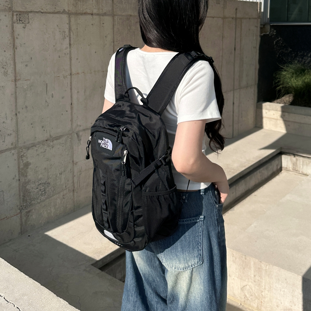 [국내매장판] 노스페이스 미니샷 백팩 소형 데일리 학생 책가방 등산용 NM2DR03A