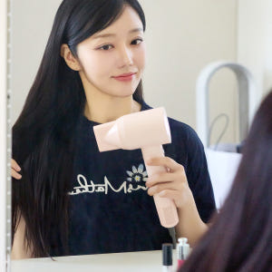한경희 전문가용 플라즈마 헤어드라이기 휴대용 BLDC 저소음 헤어드라이어... 개봉기 | 실사용 후기 - 상품 이미지 4