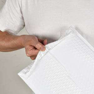 PE 안전봉투 에어캡 택배봉투 포장지 비닐 접착식 포장 봉투 뽁뽁이 1장... 실사용 후기 | 효과 있을까? - 상품 이미지 3