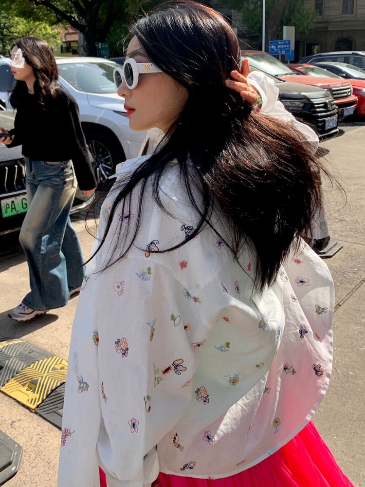 면혼방 린넨 자수긴팔셔츠 꽃무늬패턴 고급소재 루즈핏 봄여름 화이트 - 상세 이미지 4