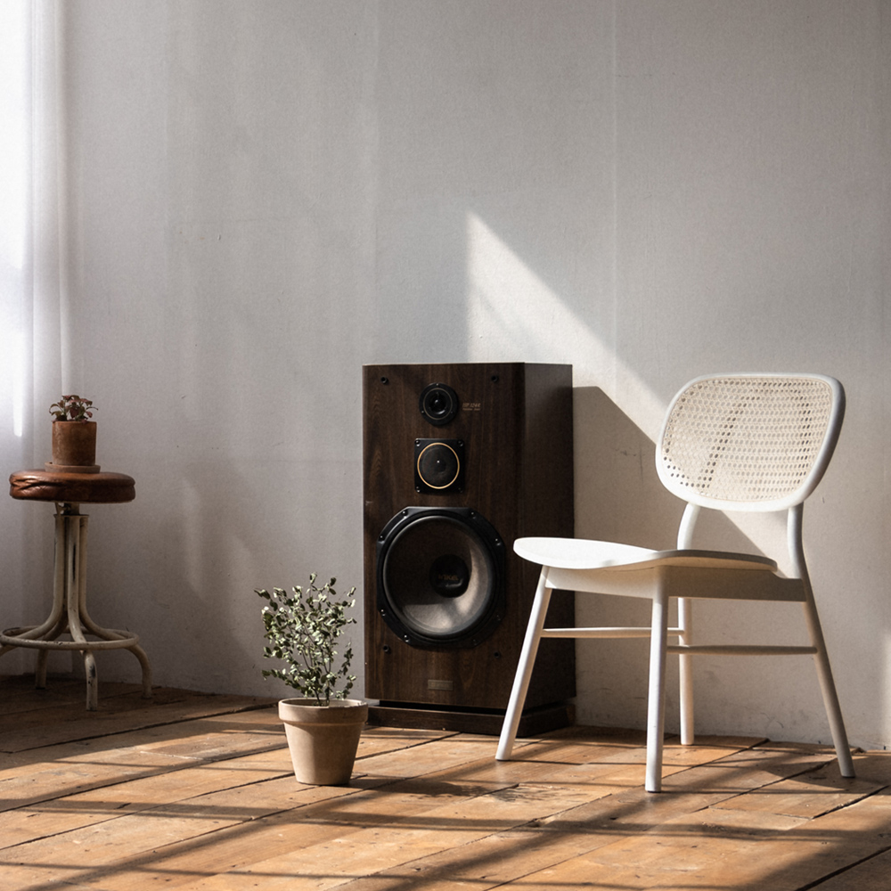 번드 비스트로 라탄 원목 식탁 의자 화이트