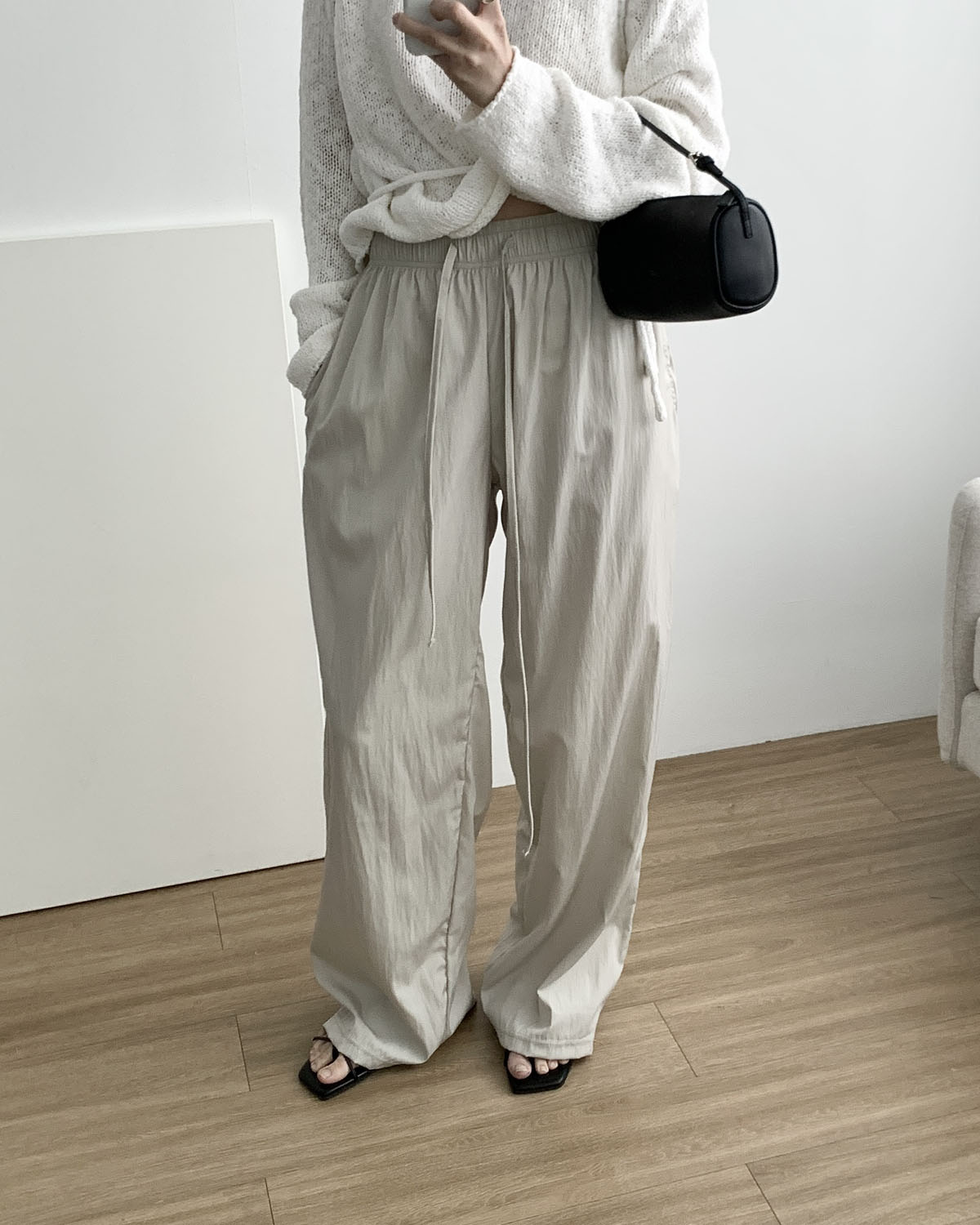 [일부당일] 쿨 나일론팬츠 밴딩팬츠 일자 와이드핏 시원한팬츠 웨어링무드 (4c) - 상세 이미지 4