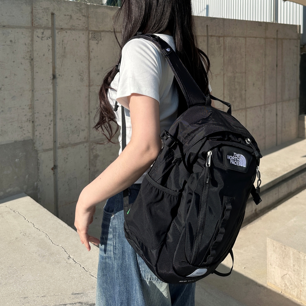 [국내매장판] 노스페이스 미니샷 백팩 소형 데일리 학생 책가방 등산용 NM2DR03A
