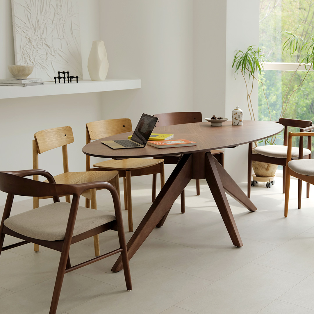 자야캠핑 반타 1724 월넛 원목 타원형 식탁 테이블