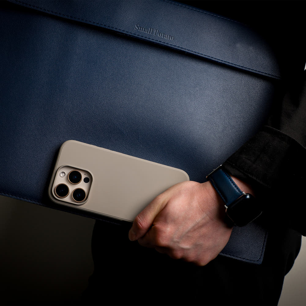 스몰포테이토 맥세이프 루미아 실리콘 아이폰 케이스 딥 블루 대표 이미지