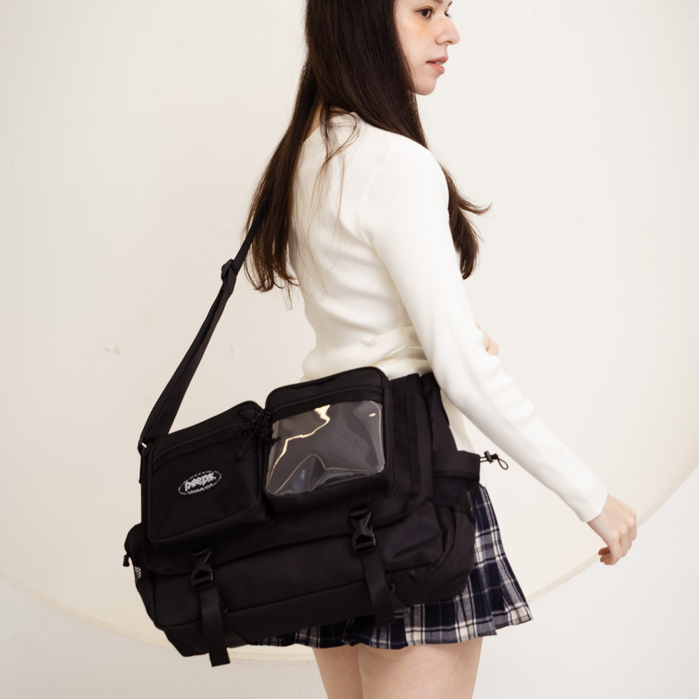 Ghost Pocket messenger bag(Black / Ivory) 유스메신저백 - 상세 이미지 5