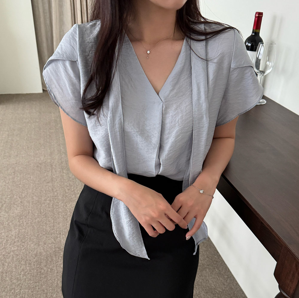 반팔 스카프 타이 블라우스 - 상품 이미지