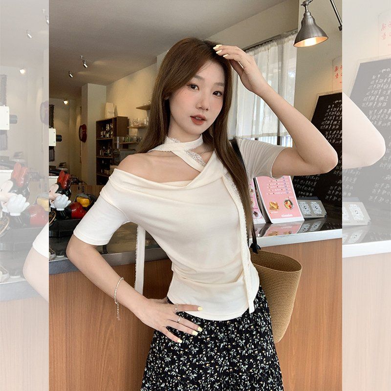 봄 여름 슬림핏 오프숄더 반팔 티셔츠 홀터넥 리본 데일리룩 페미닌룩 면혼방 티셔츠 - 상품 이미지