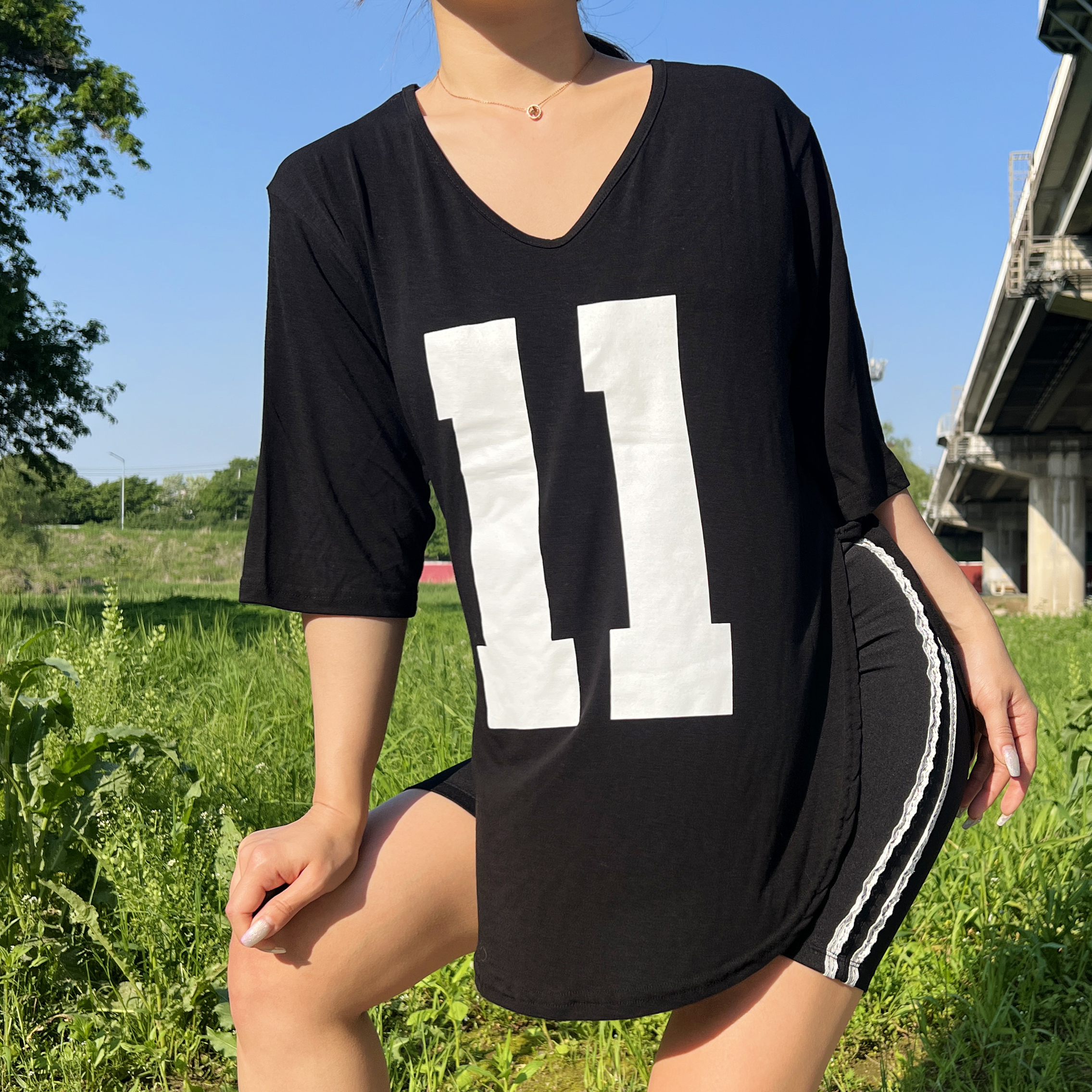 11 반팔 트임 루즈핏 오버핏 브이넥 티셔츠 3color - 상세 이미지 3