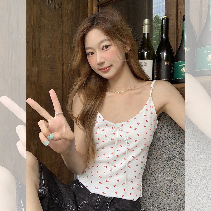 봄 여름 슬림핏 리본패턴 크롭 끈나시 물결넥 데일리룩 러블리룩 면혼방 민소매탑 - 상세 이미지 3
