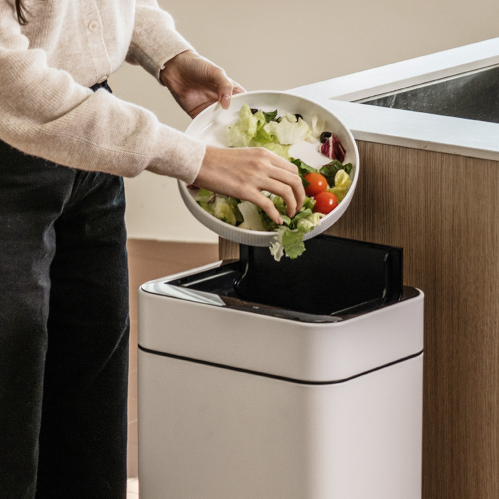 단독컬러/자동센서 오존살균 슬릿형 쓰레기통26L 종량제호환 저소음 화이트