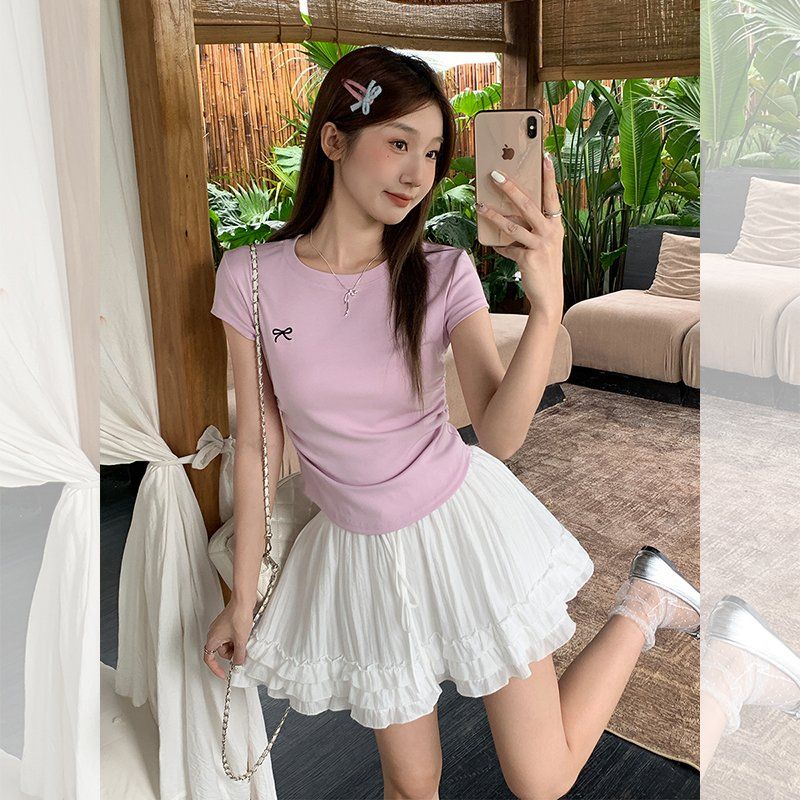 봄 여름 슬림핏 리본 자수 반팔 티셔츠 라운드넥 데일리룩 코리안스타일 면스판 티셔츠 - 상세 이미지 4