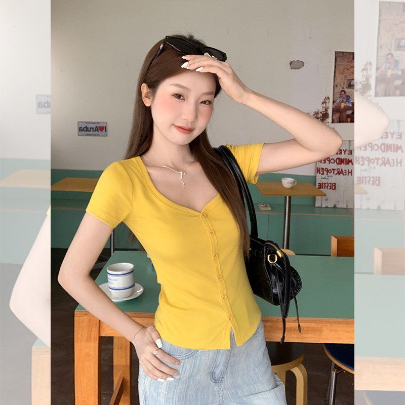 봄 여름 슬림핏 버튼 반팔 티셔츠 U넥 데일리룩 캐주얼 면스판 베이직 티셔츠 - 상품 이미지
