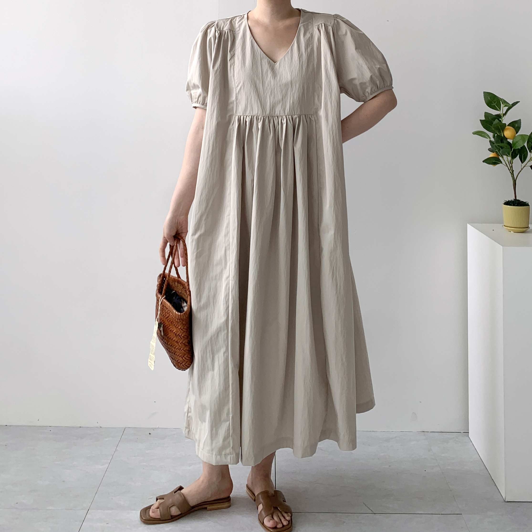 브이넥 셔링 바스락원피스 나일론원피스 프라다원단원피스 이미지 6