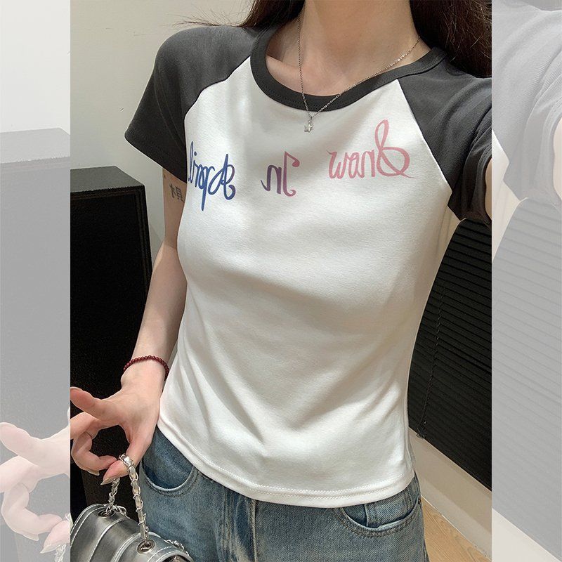 여름 레터링 프린팅 배색 라운드넥 여성 슬림핏 크롭 래글런 반팔티 데일리 캐주얼룩 - 상세 이미지 2