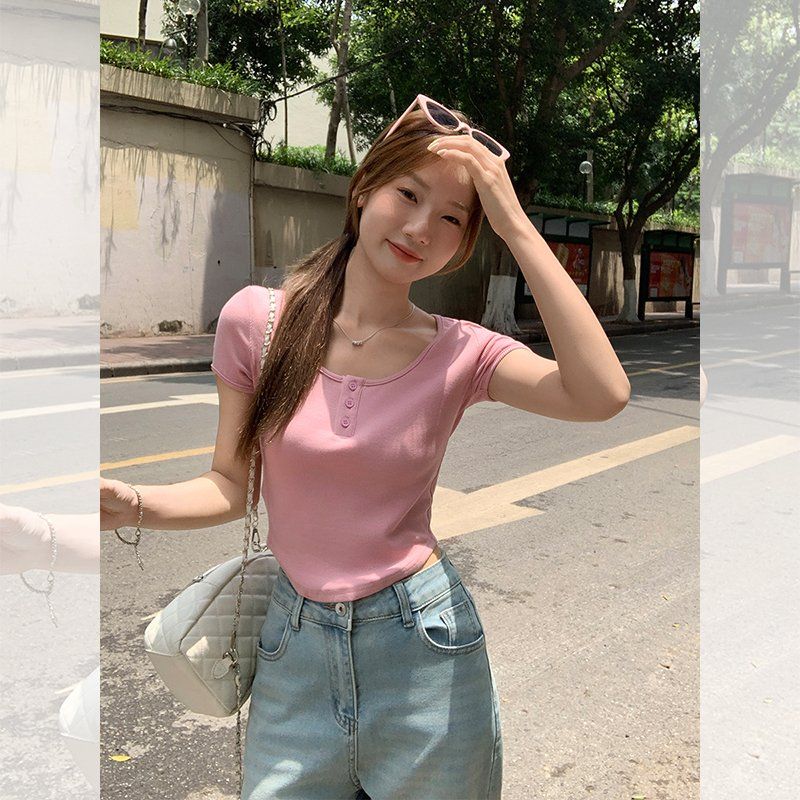 슬림핏 레터링 크롭 반팔티 여성 유넥 버튼 데일리 면스판 여름 티셔츠 상의 - 상세 이미지 5