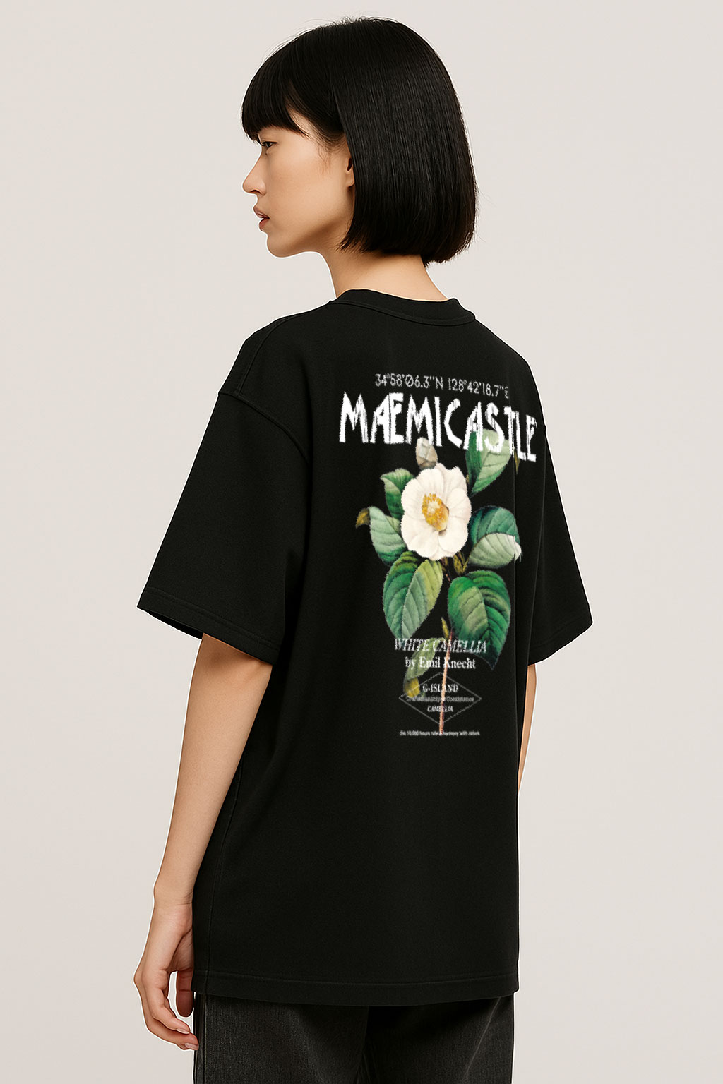 싱클레어 매미캐슬 콜라보 티셔츠 카멜리아 그래픽 오버핏 반팔티 남녀공용 블랙 - 상품 이미지
