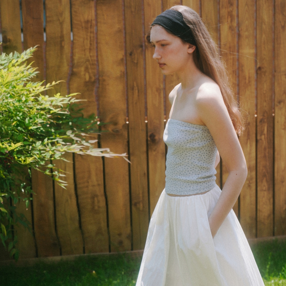 [어나우트] FLORAL TUBE TOP GREY - 상세 이미지 4