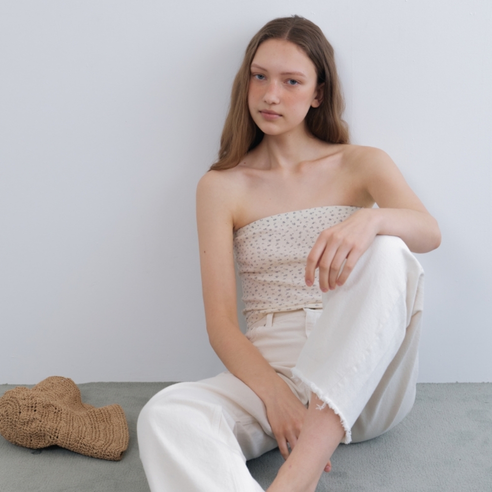[어나우트] FLORAL TUBE TOP CREAM - 상세 이미지 2