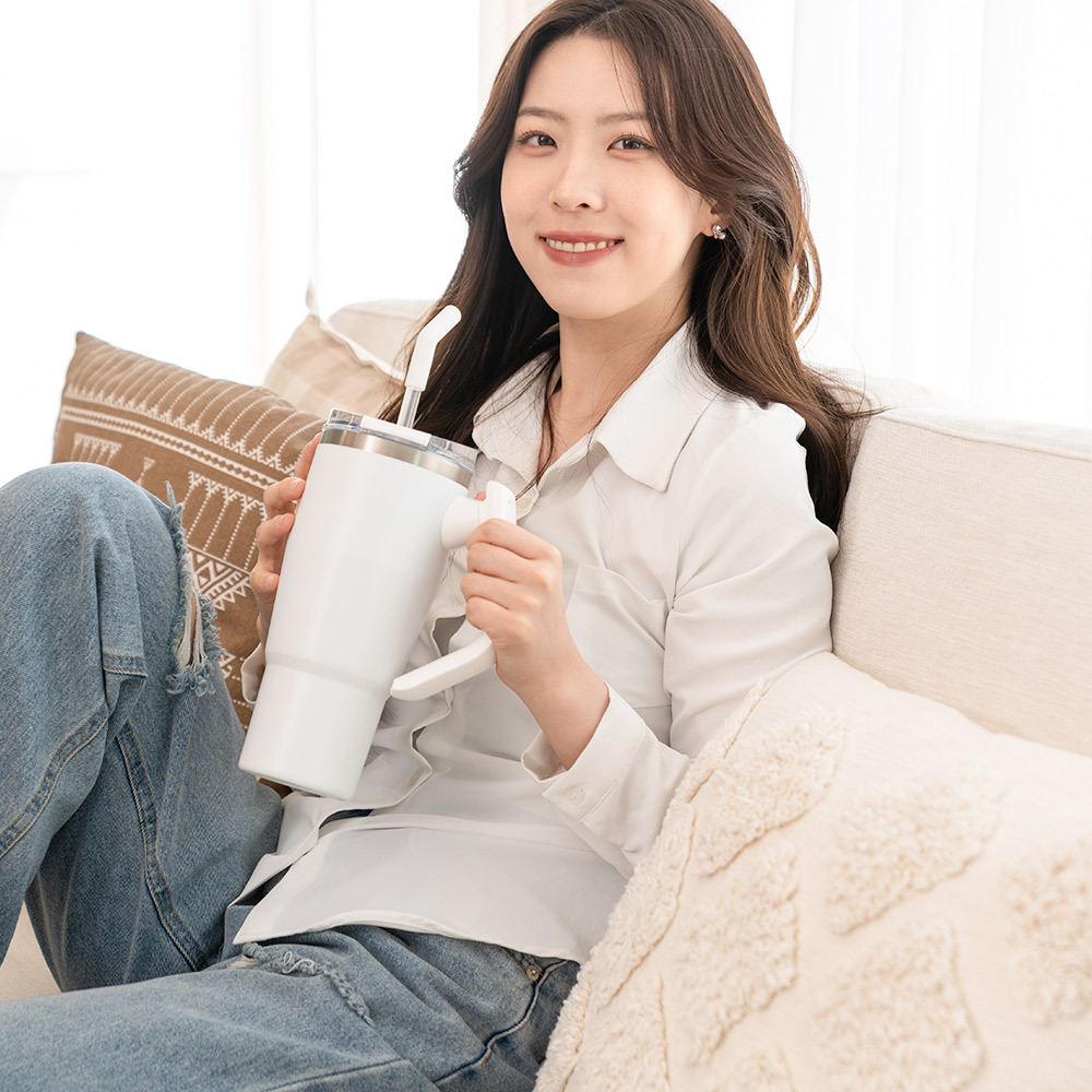 180도 회전 손잡이 빨대 플립스트로 차량용 휴대용 여행용 대용량 텀블러 950ml - 상세 이미지 3