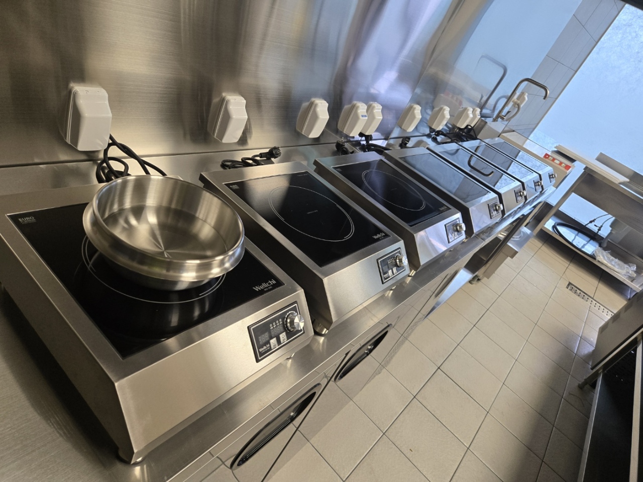 업소용인덕션 1구 웰치 이동식 3.5KW 고화력 이동형 영업용 식당 pc방 전기렌지 타이머