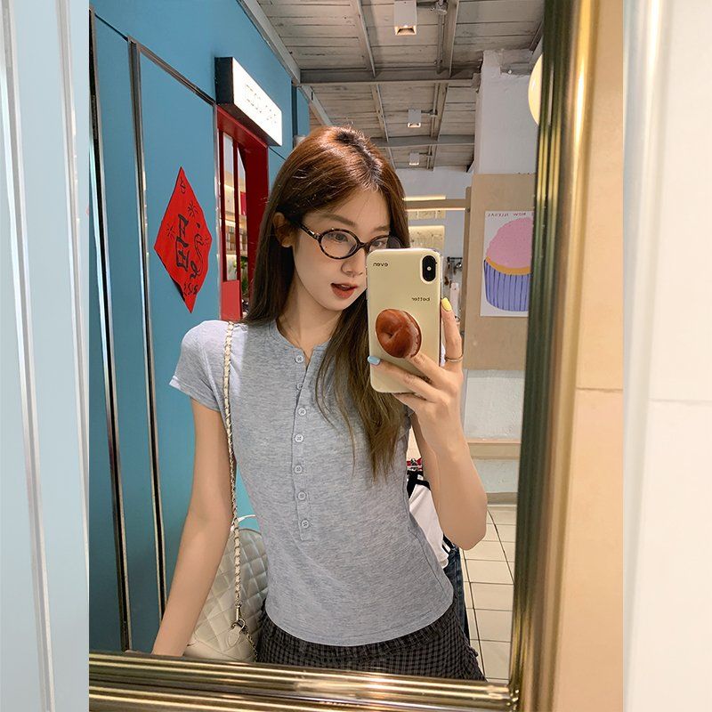 여성 슬림핏 헨리넥 반팔티 버튼 데일리 루즈핏 여름 베이직 면혼방 티셔츠 캐주얼 상의 - 상세 이미지 4