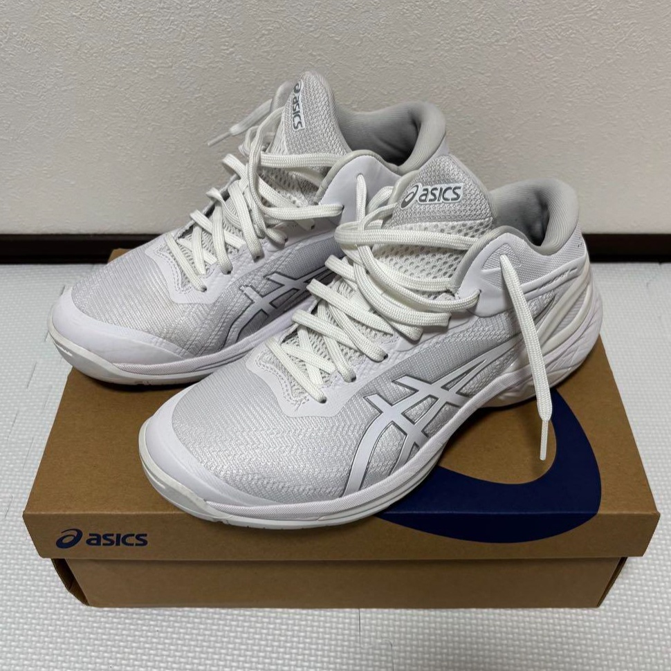 아식스 GELBURST 28 엑스트라 와이드 농구화 1063A082 - 메인 이미지