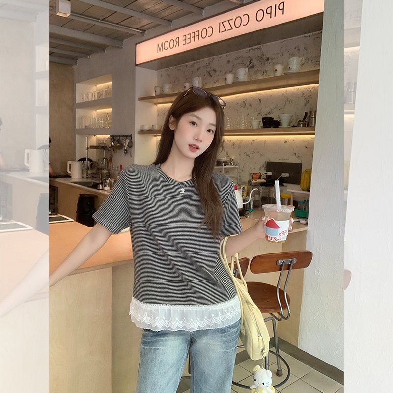여름 여성 루즈핏 라운드넥 단가라 스트라이프 반팔 티셔츠 레이스 밑단 데일리 캐주얼 - 상세 이미지 3