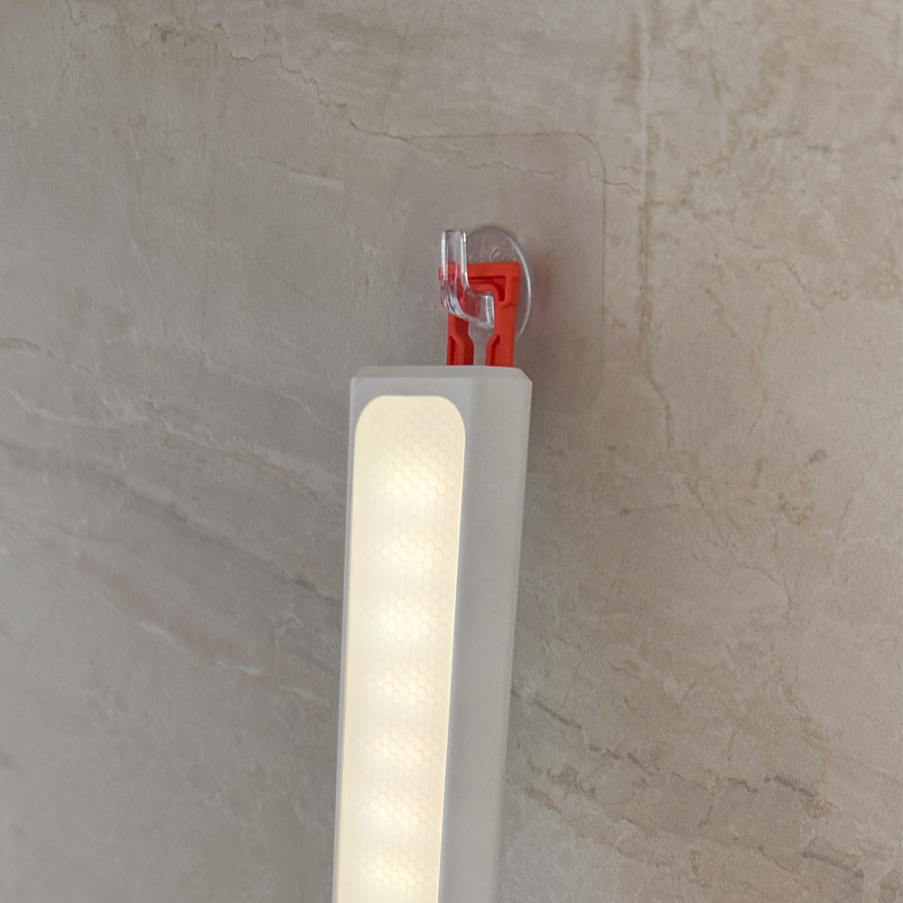 삼각 센서등 무타공 충전 LED 센서 조명 파카이라이트