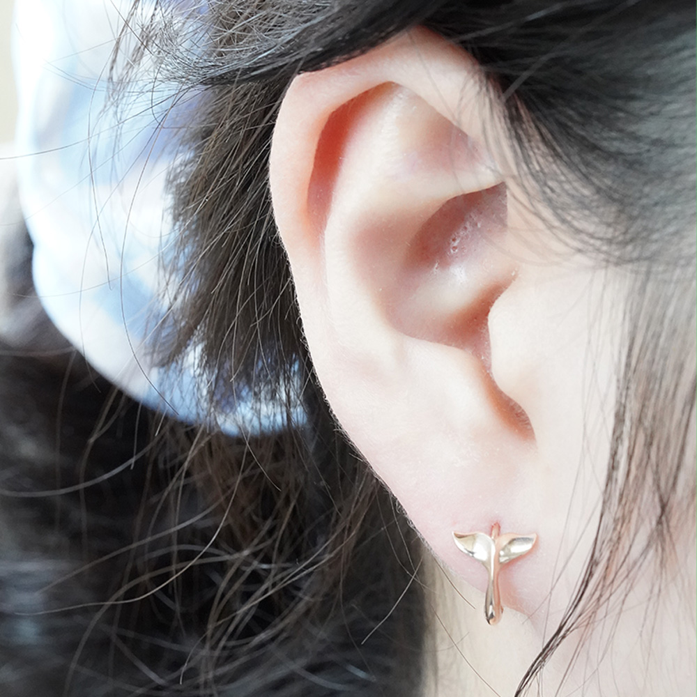 14K 18K 고래 꼬리 원터치 링 귀걸이 - 돌고래 행운 선물 여자 금귀걸이 이미지 6