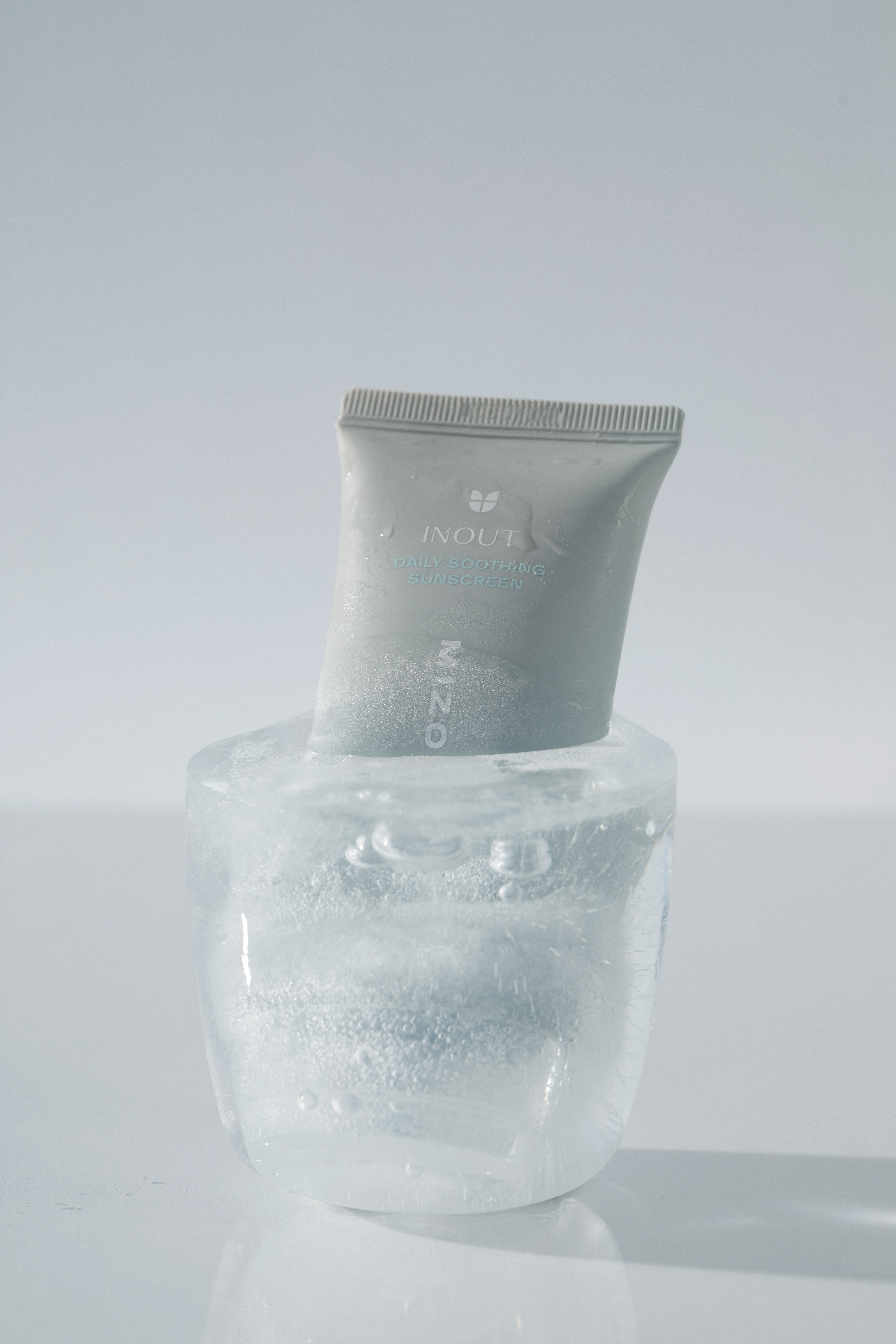 [미즈온][1+1]인아웃 데일리 수딩 선크림50ML SPF50 PA++++ - 상세 이미지 2