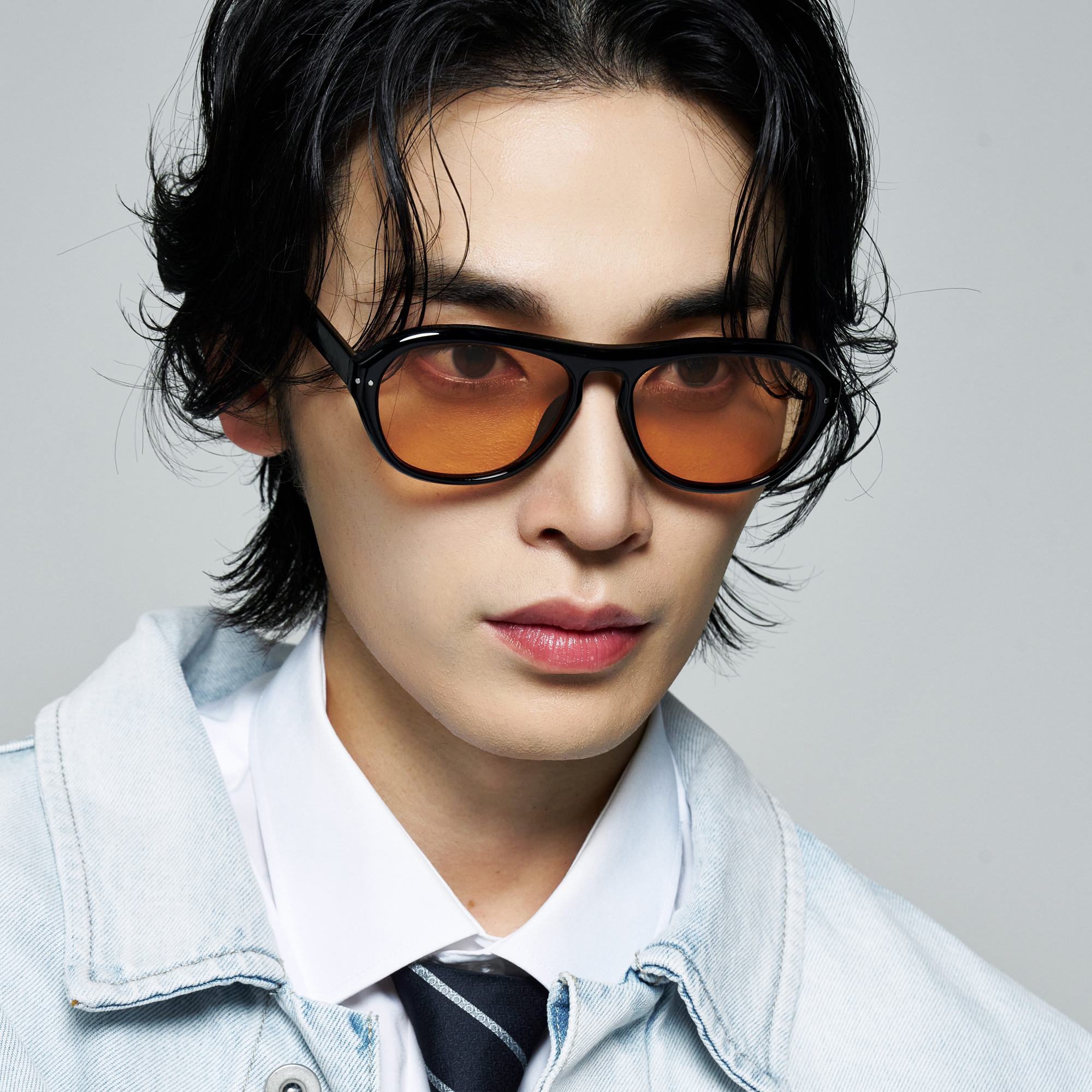 가벼운 자외선차단 보잉 뿔테 데일리 긱시크 틴트 선글라스 골프 명품