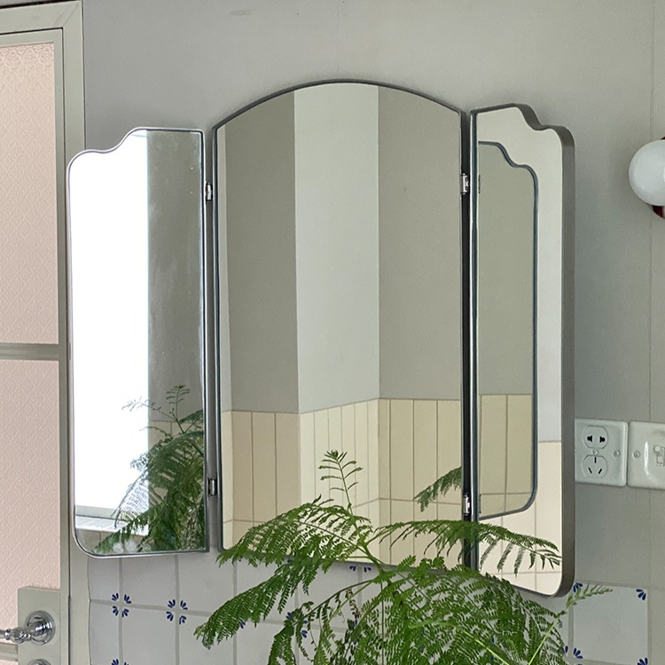 스텐벽거울 3면 접이식 화장대 인테리어 메탈 화장실 심플 욕실거울 (90x60) 실버 브러시드 - 상품 이미지