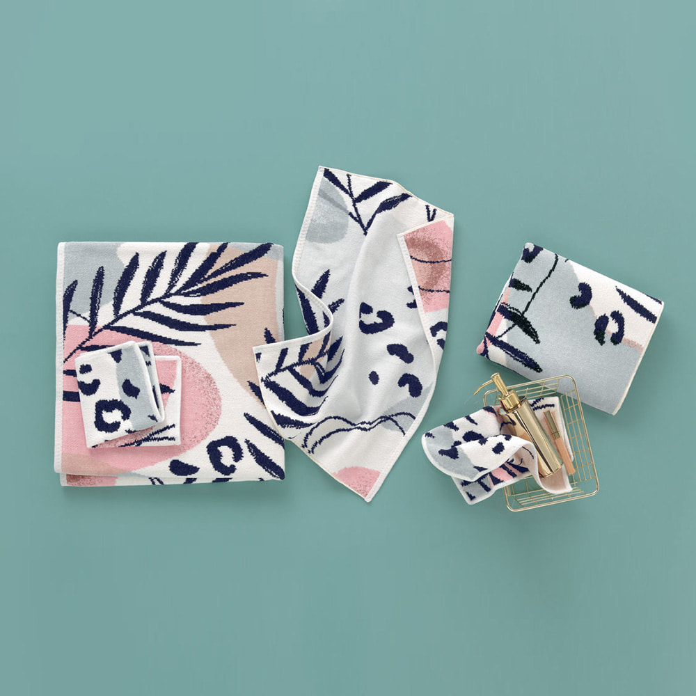 훼이라 스테이와일드 영유아용 예쁜 턱받이 25x30cm 독일수입 부드러운 프리미엄수건 선물