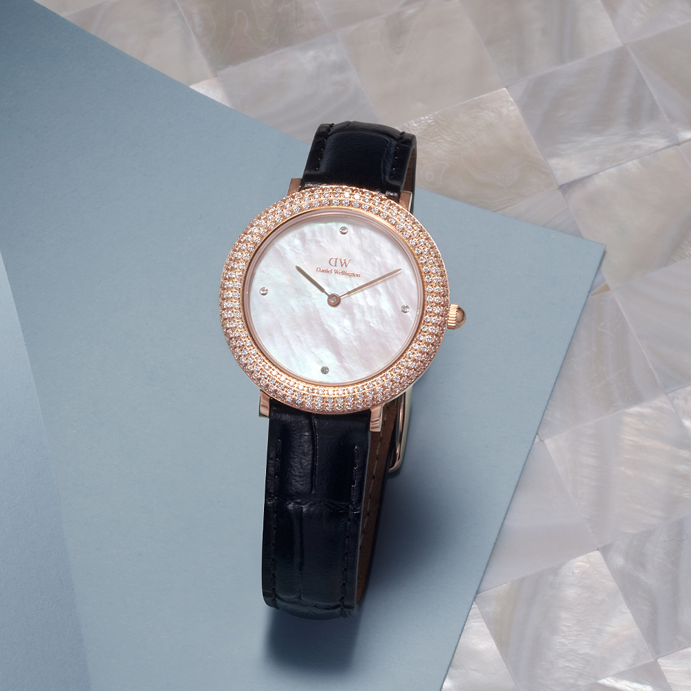 다니엘 웰링턴 CRYSTALLINE BEZEL BLACK CROC 여자 큐빅 가죽 시계 - 상세 이미지 3