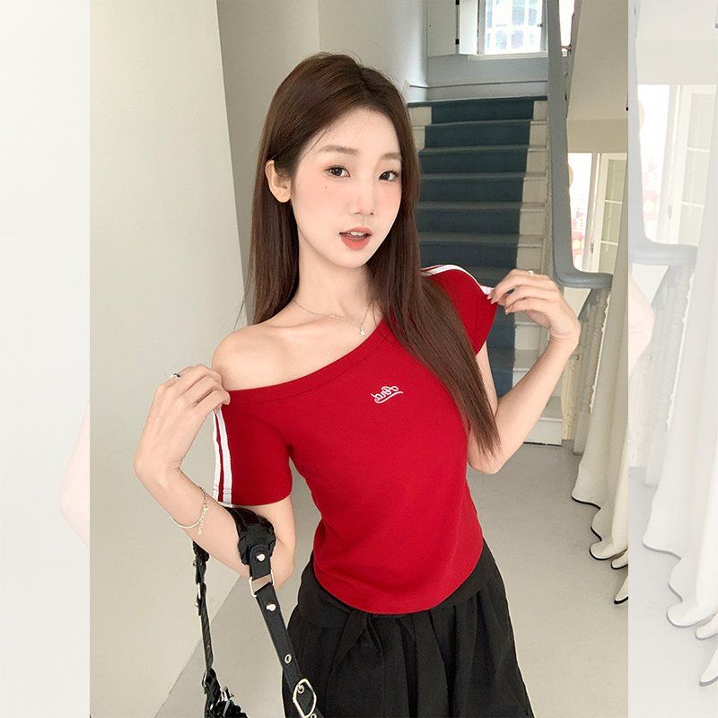 봄 여름 여성 슬림핏 사선넥 오프숄더 두줄라인 레터링 자수 면스판 반팔 티셔츠 - 상세 이미지 4