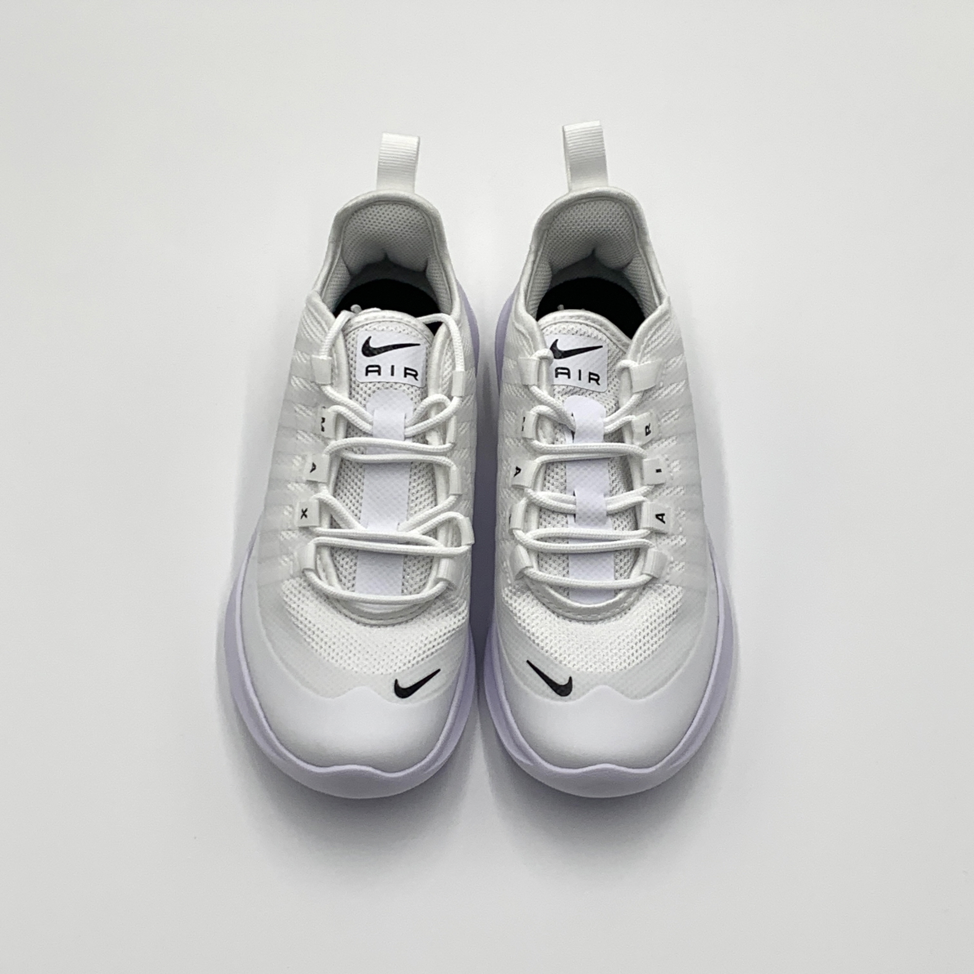 [국내매장판] 나이키 에어맥스 엑시스 발편한 신발 런닝화 헬스화 헬스장 커플 운동화 화이트(GS), 225