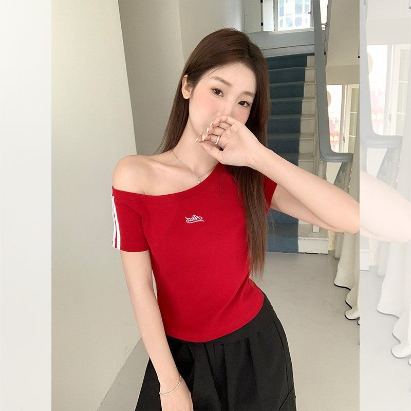 봄 여름 여성 슬림핏 사선넥 오프숄더 두줄라인 레터링 자수 면스판 반팔 티셔츠 - 상세 이미지 3